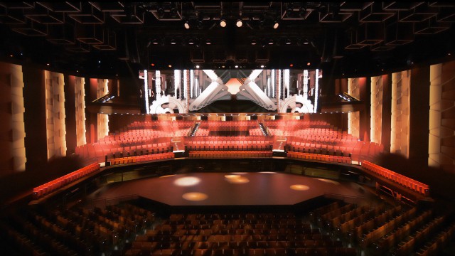 La salle de spectacle du Théâtre MGM du Complexe Cotai, conçue par Scéno Plus, est entièrement transformable.